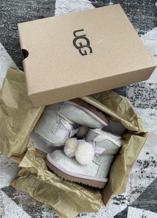 Детские ботинки ugg