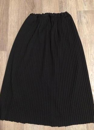 Женская юбка черная плиссе на резинке