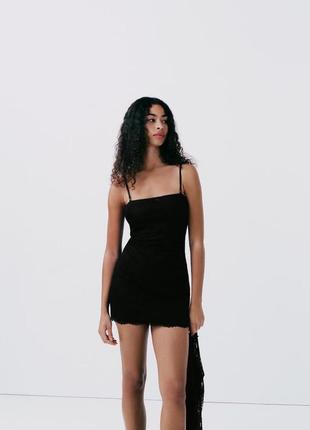 Коротка чорна сукня з мереживом zara new