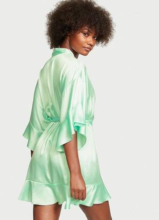 Женский сатиновый халат victoria's secret satin flounce robe x/s мятный2 фото