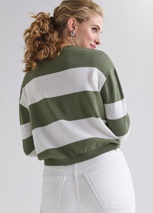 Джемпер женский в полоску трикотажный легкий свитер свободный полосатый джемпер с круглым вырезом7 фото