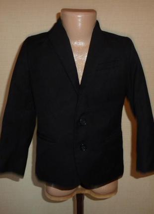 H&m черный классический пиджак на 4-5 лет4 фото