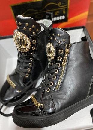 Снікерси черевики кеди з коронами демісезонні6 фото