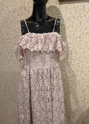 Шикарное кружевное платье миди с открытыми плечами h&m8 фото