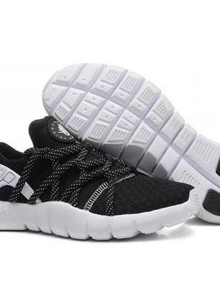 Мужские черно - белые кроссовки nike air huarache nm - dm001