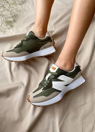 Женские кроссовки new balance цвет хаки