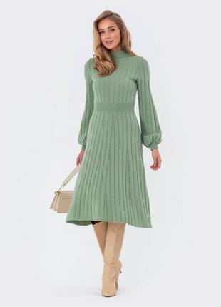 Платье-клеш светло-зеленая мелкой вязки &lt;unk&gt; 773323 фото