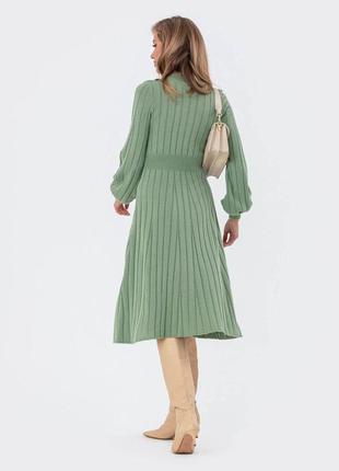 Платье-клеш светло-зеленая мелкой вязки &lt;unk&gt; 773324 фото