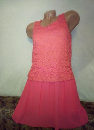 Нарядное платье с гипюром 46 р
