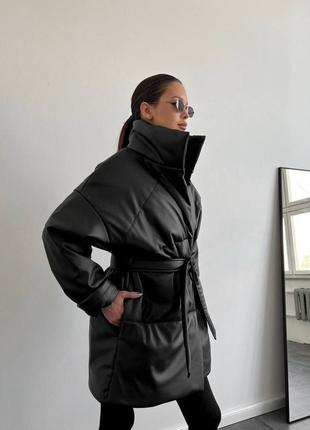 Курточка теплая экокожа на синтепоне черная и белая5 фото