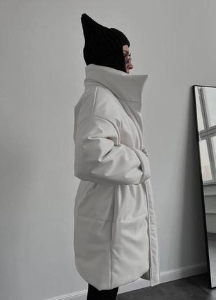 Курточка теплая экокожа на синтепоне черная и белая3 фото