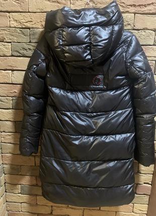 Пуховик, пальто жіноче стильне чорне з червоним оздобленням s, xs, m