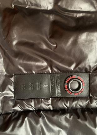 Пуховик, пальто жіноче стильне чорне з червоним оздобленням s, xs, m