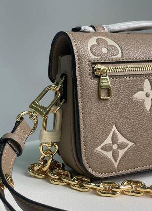 Сумочка louis vuitton pochette métis east west bag beige