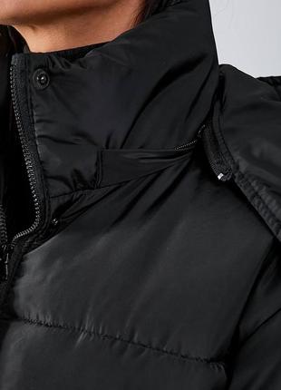 Куртка пальто женская длинная стеганая с капюшоном зимняя весенняя на весну демисезонная базовая черная серая белая батал5 фото