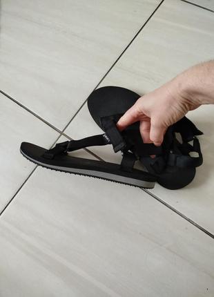 Черные сандалии на липучках3 фото