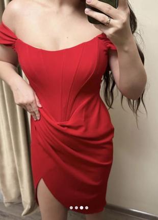 Соблазнительное платье