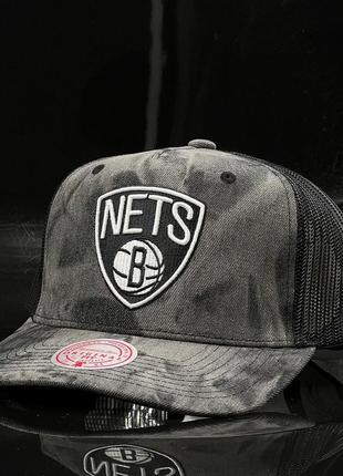 Оригинальная серая кепка с сеткой  mitchell & ness snapback brooklyn netstrucker