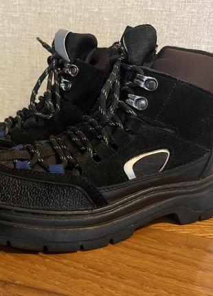 Демисезонные ботинки zara, 35 размер
