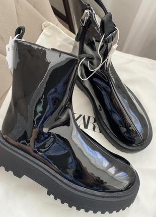 Нові лаковані черевики zara