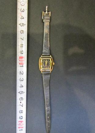 Часы женские наручные "qmax" на ходу. кварц механизм japan epson №5
