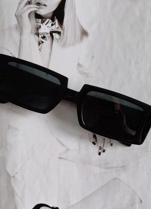 Солнцезащитные очки прямоугольные в широкой оправе красный с черным10 фото