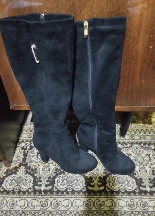 Продам женские сапожки