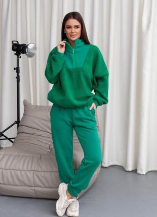 Зеленый теплый костюм со вставками4 фото