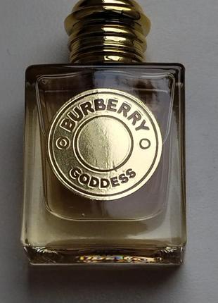 Парфюмированная вода burberry goddess1 фото