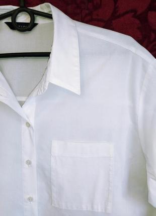 Белая рубашка свободного кроя хлопковая удлинённая рубашка белоснежная рубашка оверсайз4 фото