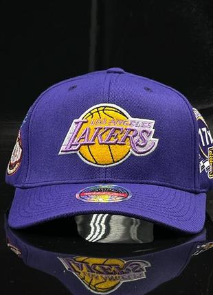 Оригинальная фиолетовая кепка mitchell & ness los angeles lakers3 фото