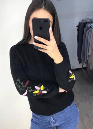 Женский свитер светр джемпер с вышивкой3 фото