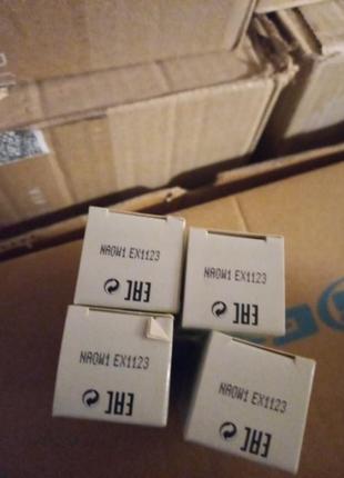 Антибактериальное средство для лица с органическим чайным деревом и лаймом.