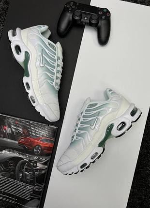 Чоловічі кросівки nike air max plus white olive