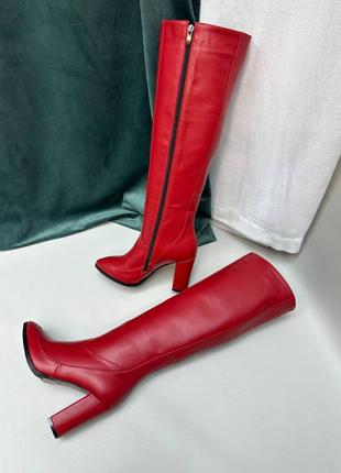 Эксклюзивные сапоги из итальянской кожи женские на каблуках красные8 фото