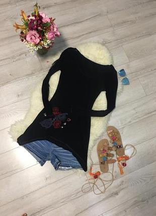 Гарна чорна кофта блузка від бренду desigual