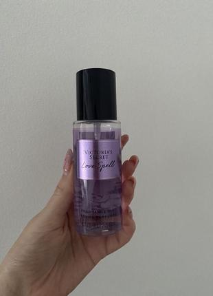 Парфюмированный спрей для тела victoria’s secret love spell fragrance mist