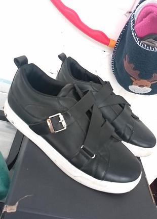 Кеды,кроссовки,слипоны.