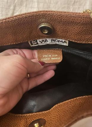 Гарна шкіряна італійська сумочка на ланцюжку6 фото
