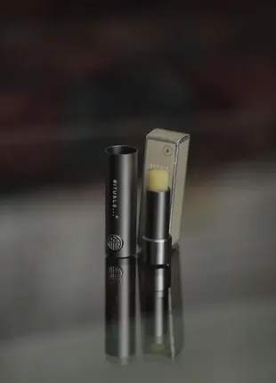 Rituals fortune lip balm repair восстанавливающий бальзам для губ.