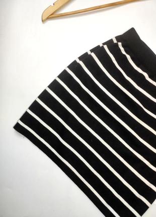 Юбка женская черно белого цвета в полоску от бренда hm2 фото