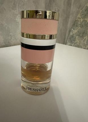 Женская парфюмированная вода trussardi new feminine остаток 30 мл2 фото