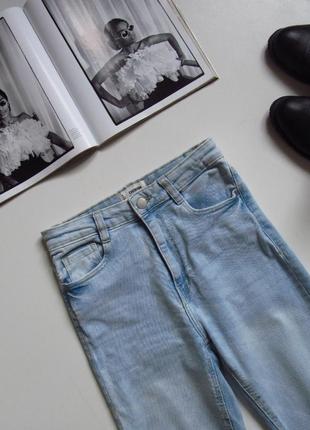 Светло-голубые джинсы 🩵5 фото