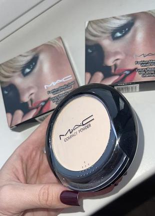 Розкішна матова пудра матуюча