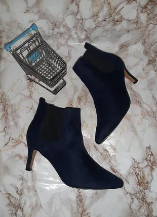 Темно-сині демі черевики човники з резинками-вставками, на підборах5 фото
