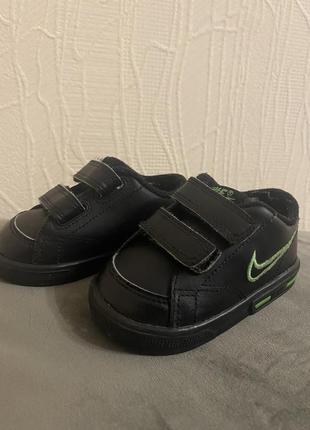 Кроссовки nike