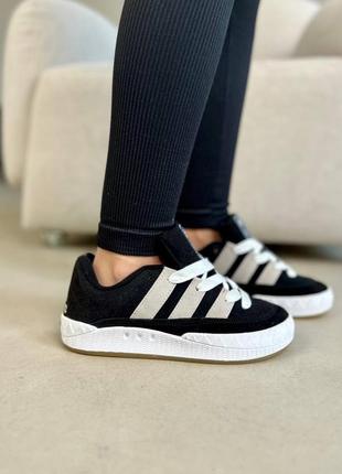 Женские кроссовки adidas adimatic black white