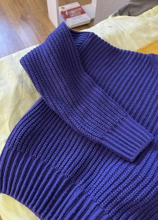 Укороченный свитер с горлом фиолетовый6 фото