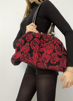 Большая тканевая сумка с красными розами5 фото