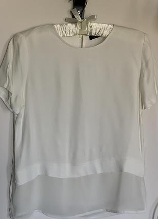Очень красивая блуза- футболка от zara